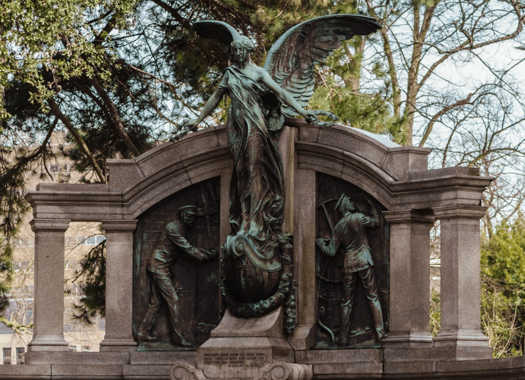 the memorial for Titanic's engineers