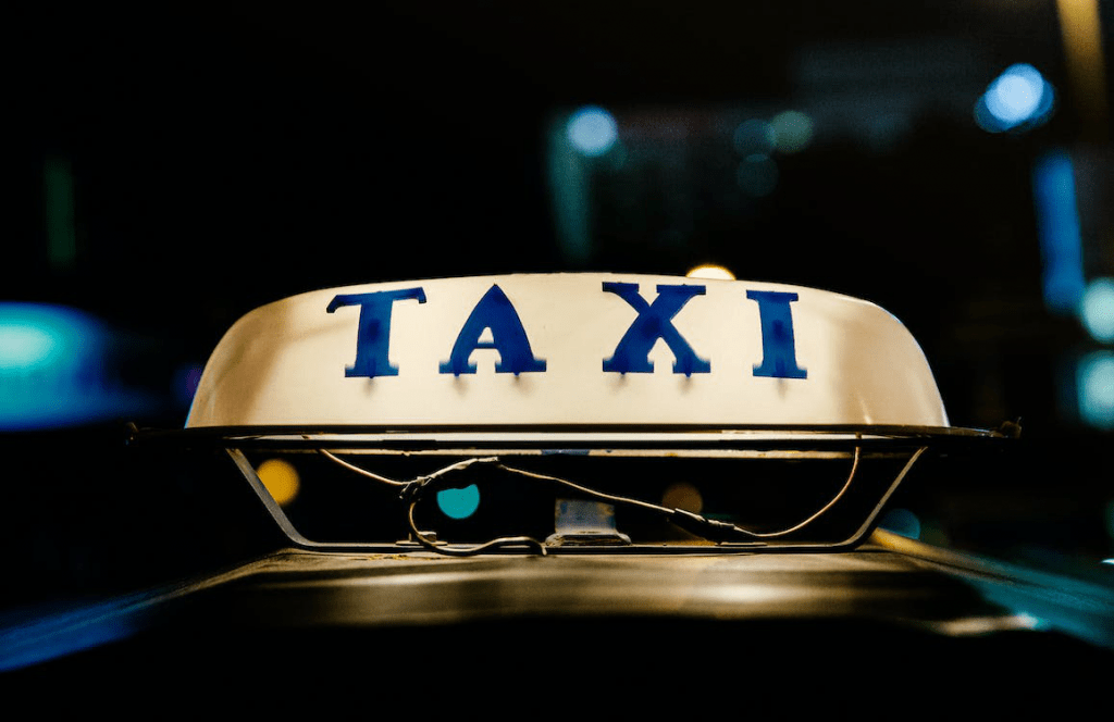 An image of a taxi lamp